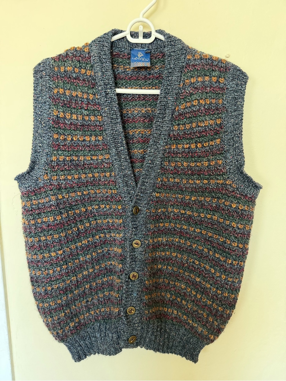 Vintage High Quality Authentic Irish Men’s Knitted Button-Up Vest - Picture 1 of 7